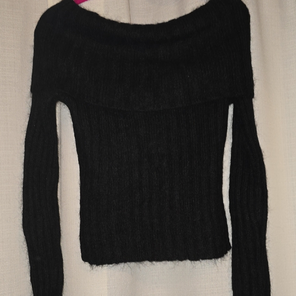 The Limited Black Off-the-Shoulder Ribbed Sweater